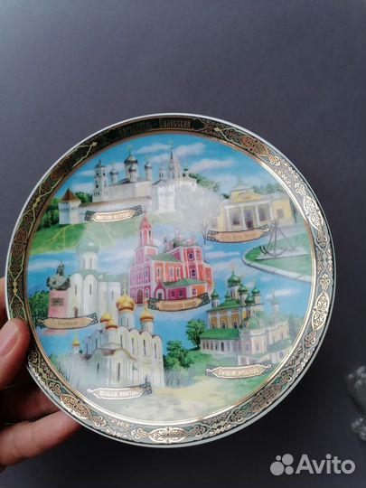Декоративная тарелка сувенирная на подставке