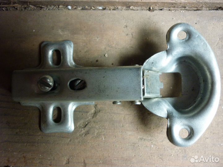 Мебельные петли лягушки