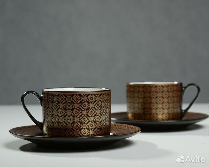 Набор Классика 2 чашки с блюдцами чёрно-золотые