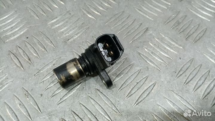 Б/У Датчик положения распредвала Toyota