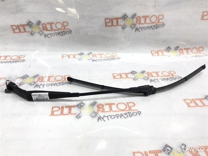 Держатель стеклоочистителя левый Porsche Cayenne