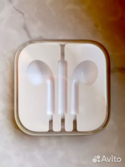 Футляр для проводных наушников Apple