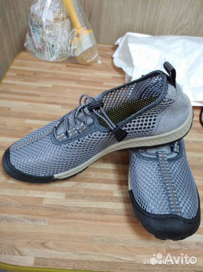 Сетчатые кроссовки, тапки