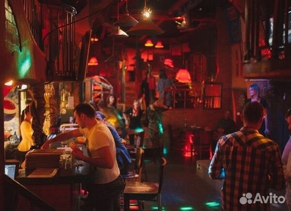 Ночной клуб/караоке-бар/крафт-бар