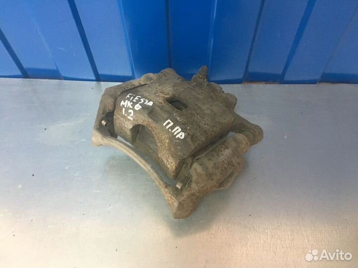 Суппорт передний правый левый Форд Фиеста Mk6 Mk 6