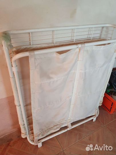 Пеленальный столик