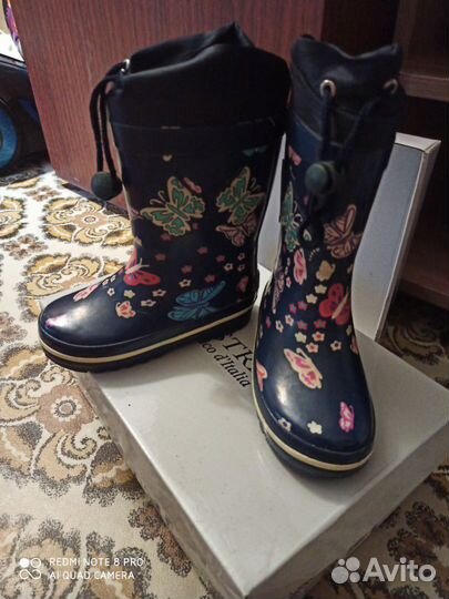 Резиновые сапоги