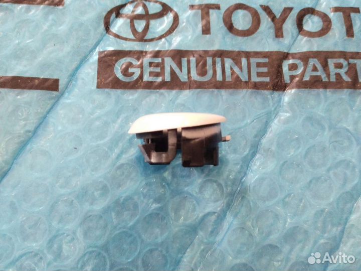 Кольцо парктроника Lc 200 заднее центр белый перл