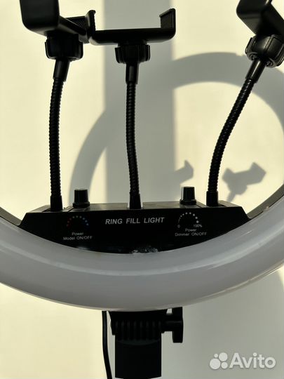 Кольцевая лампа со штативом
