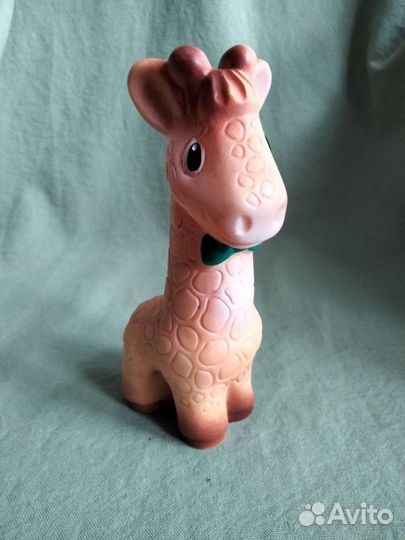 Моряк, заяц гдр и игрушки СССР