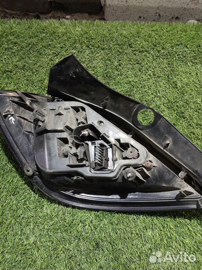 Фонарь задний Opel Astra H (с дефектом )