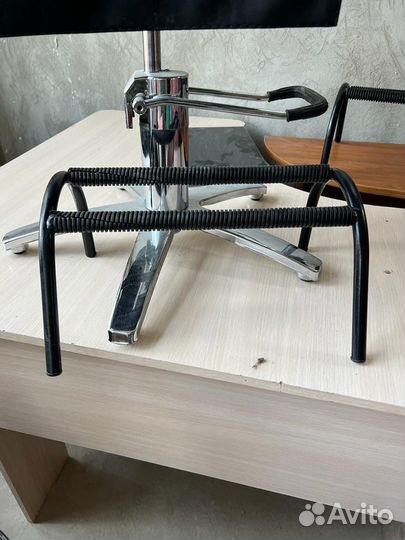 Продам парикмахерское оборудование