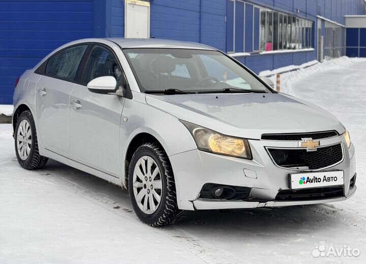 Chevrolet Cruze 1.6 AT, 2011, 175 309 км