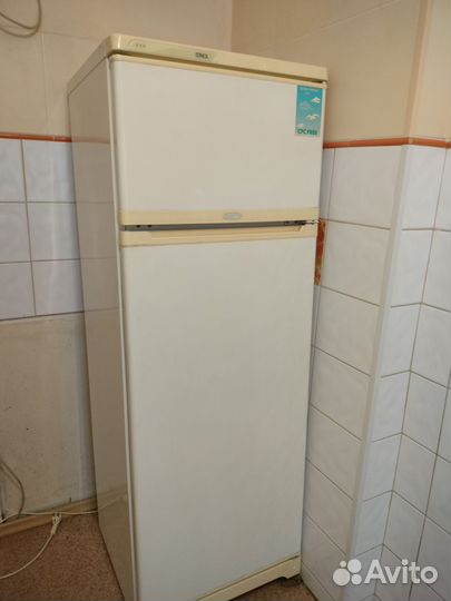 Холодильник бу Stinol компактный
