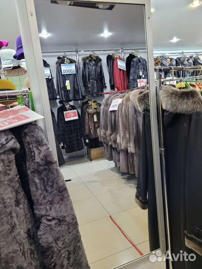 Зеркала настенные и наполные