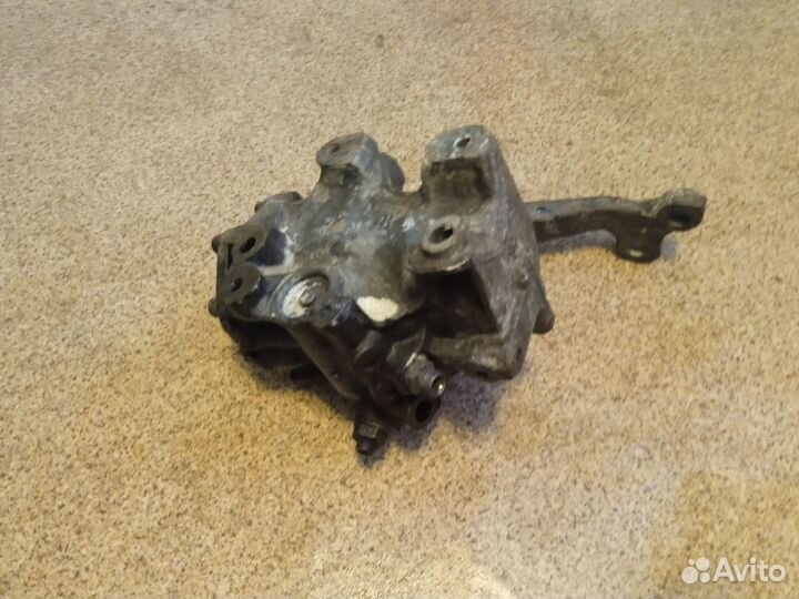 Рулевой редуктор на Mercedes-Benz Е- Класс W124