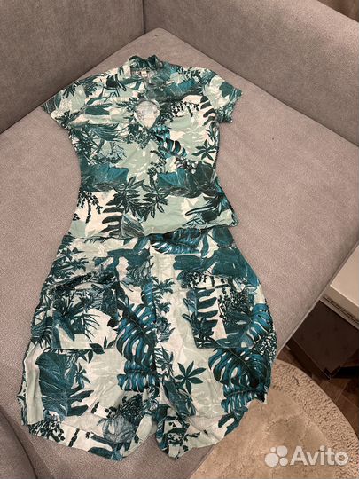 Костюм женский шорты и майка Guess, р-р XS