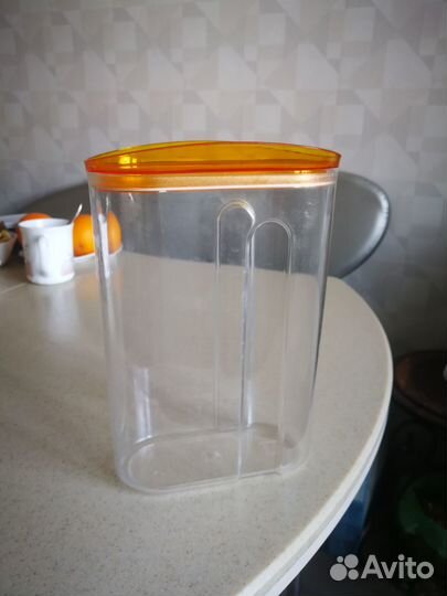 Емкости для сыпучих продуктов