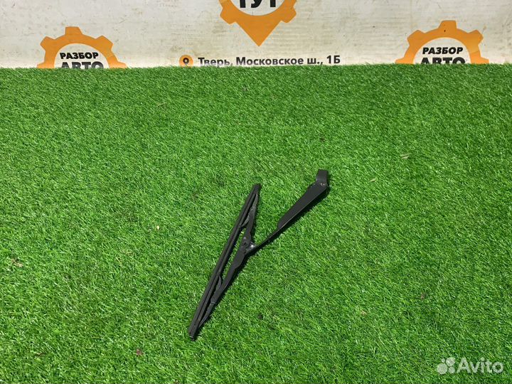 Дворник крышки багажника Ford C-Max