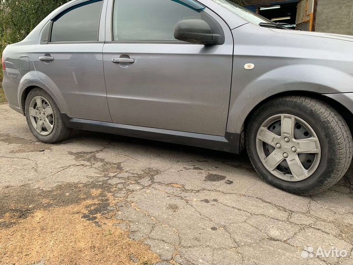 Накладки на пороги Шевроле Авео т 250