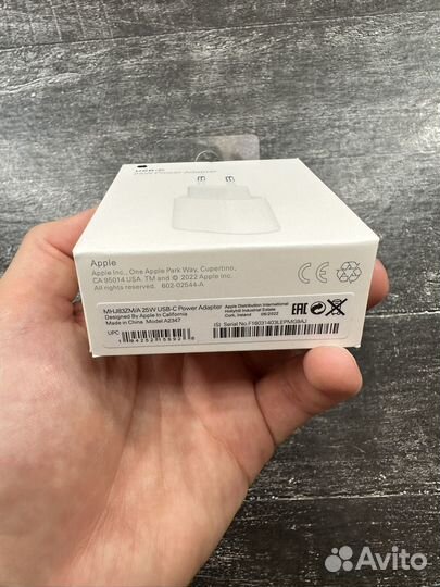 Зарядка на iPhone 20W