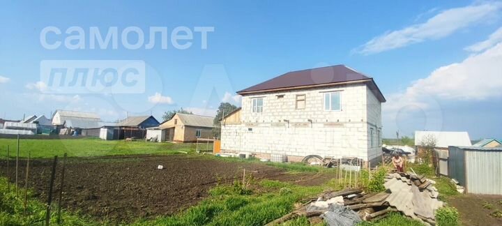 Коттедж 221,5 м² на участке 11 сот.