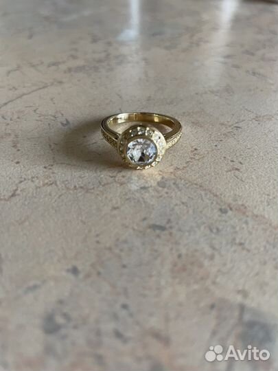Кольцо Swarovski