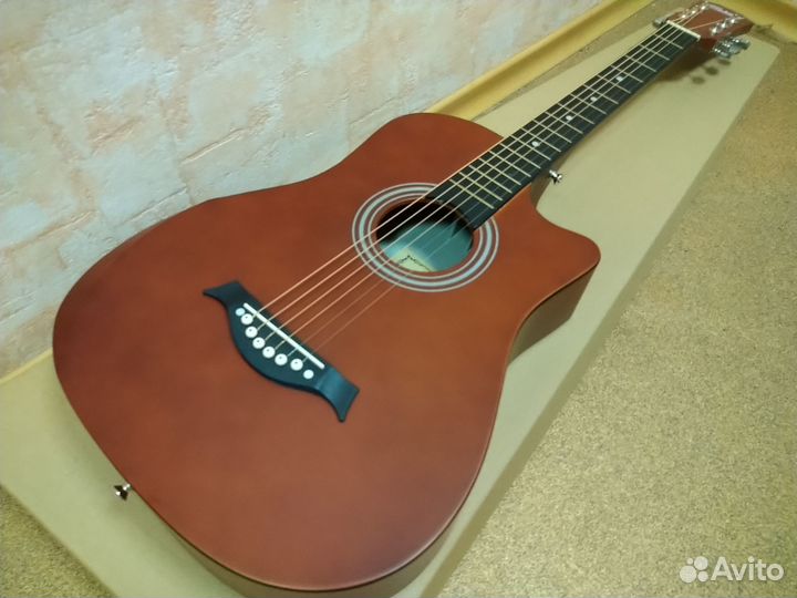 Гитара акустическая