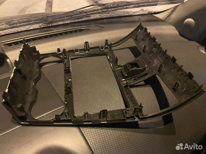 Штатная магнитола subaru forester sj с рамкой