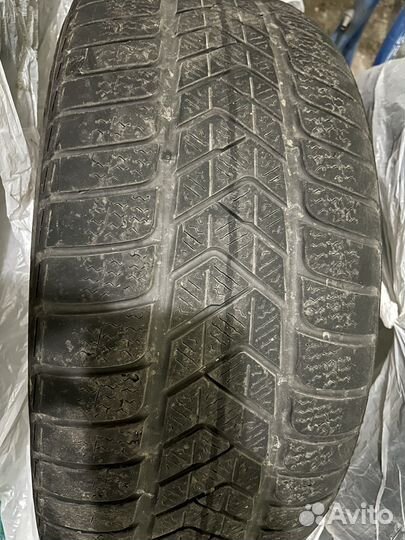 Pirelli Winter Sottozero 245/45 R19 93W