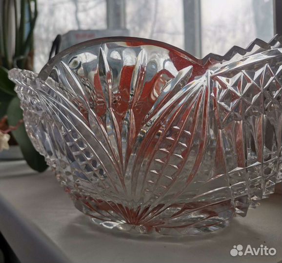 Хрустальная ваза