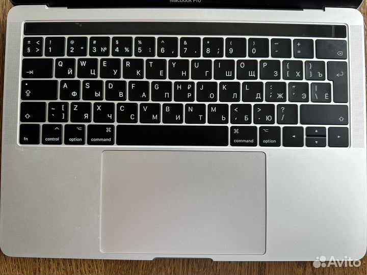 Apple MacBook Pro 13,3 i5 2.9 16gb 512 Touchbar