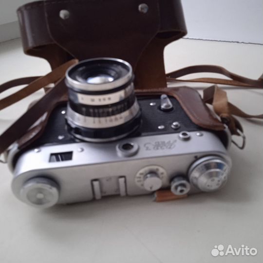 Пленочный фотоаппарат Зоркий и фэд 3