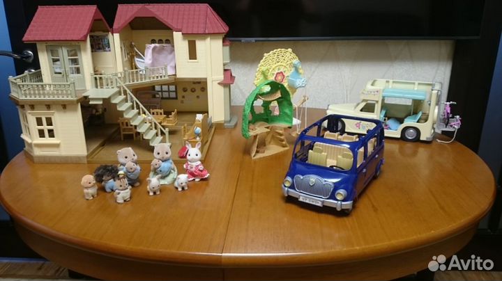 Продам детский игровой дом Sylvanian families