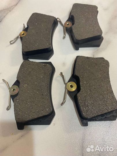 Тормозные колодки задние Jurid/Bendix