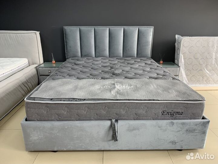 Кровать двухспальная