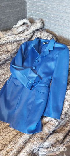 Пиджаки и жакеты женские