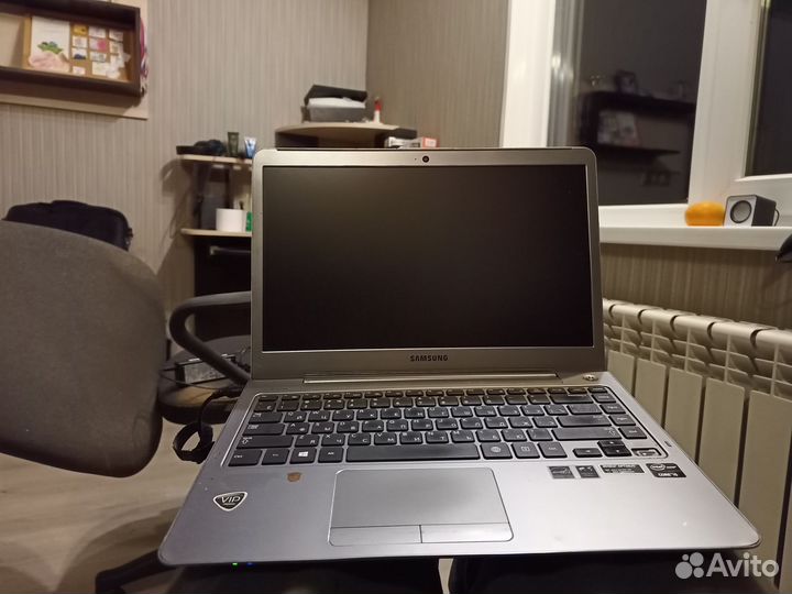 Ноутбук Samsung NP530U4C