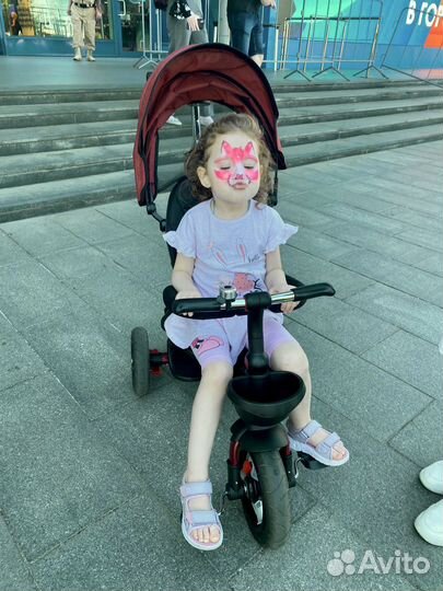 Детский трехколесный велосипед