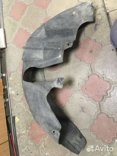 Подкрылок VW Jetta 6