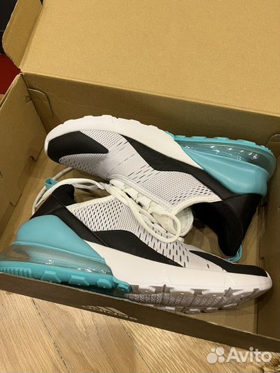 Кроссовки спортивные женские