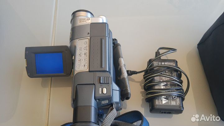 Видеокамера Sony DCR-trv147e (Digital 8)