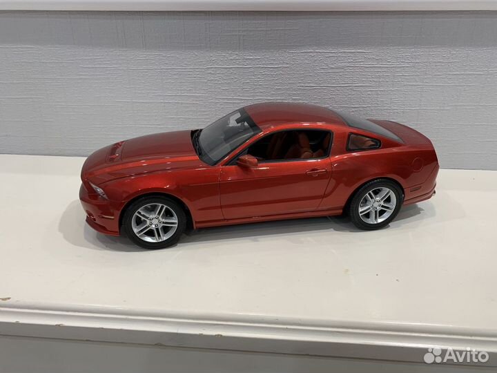 Модель ford mustang. 1:12. Revell