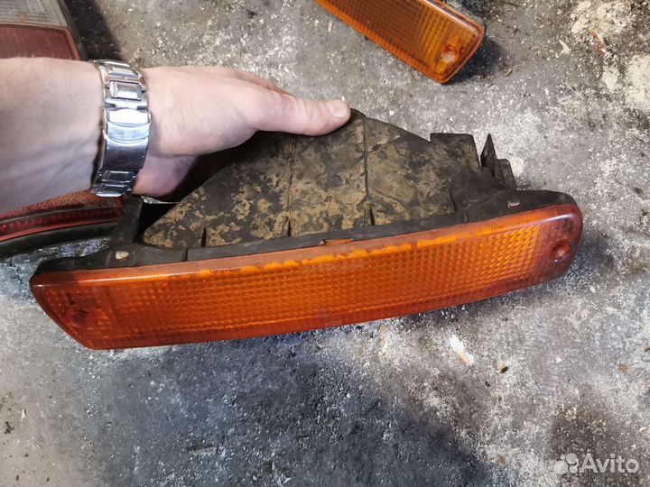 Поворотник land cruiser 80 правый