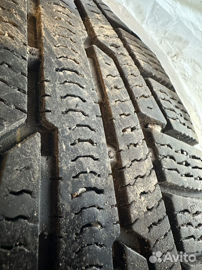 Nokian Tyres Hakkapeliitta R 225/50 R17 98R