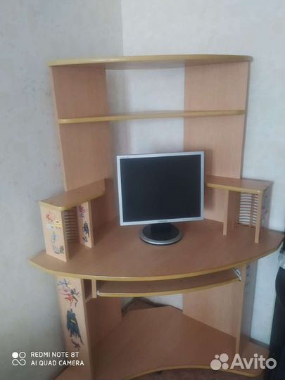 Компьютерный стол