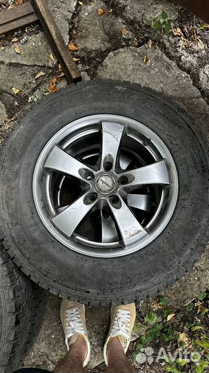 Шины зимние Dunlop 6 225/70 r16