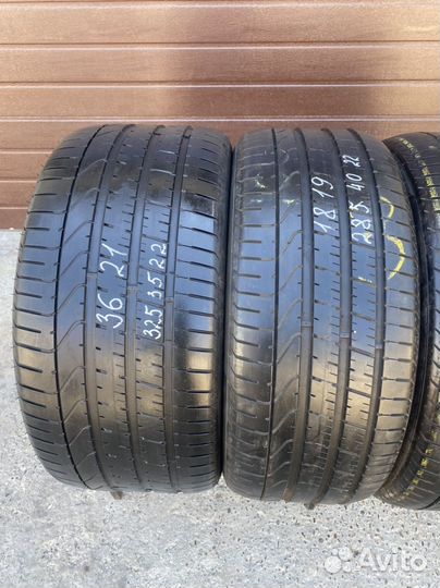 Pirelli P Zero 325/35 R22 и 285/40 R22