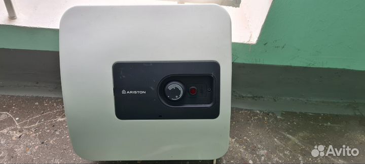 Водонагреватель Ariston ABS PRO 10 OR