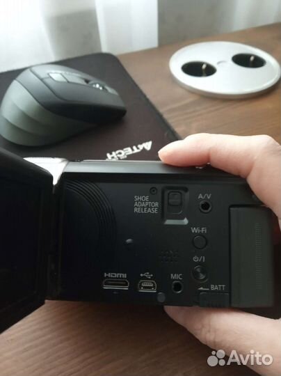 Видеокамера panasonic HC- V727